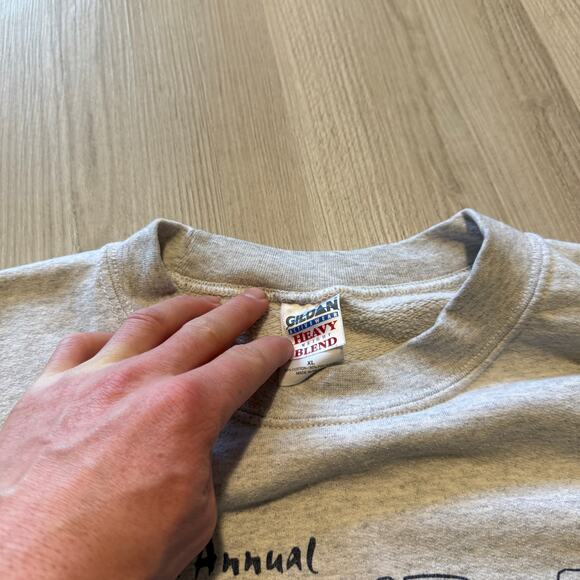 Vintage Grip N' Rip Gillette Wyoming Gray Softball Crewneck Sweatshirt Sz XL VTG - Picture 4 of 5